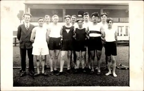 Foto Ak Salza Nordhausen am Harz, Sportler, Gruppenbild