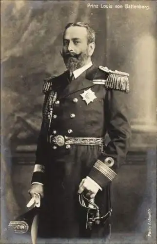 Ak Prinz Louis von Battenberg, Portrait, Uniform mit Orden