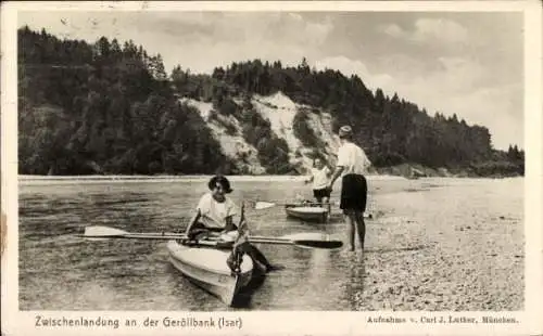 Ak Zwischenlandung an der Geröllbank, Isar, Fluss, Kajak