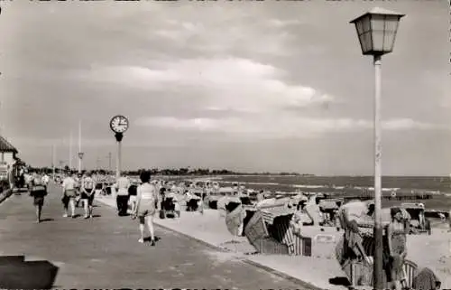 Ak Ostseebad Kellenhusen in Holstein, Strand, Promenade