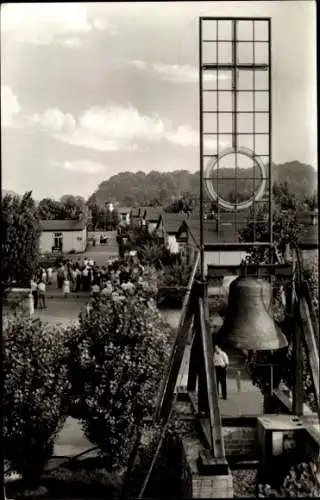 Ak Friedland an der Leine Niedersachsen, Grenzdurchgangslager, Teilansicht, Glocke