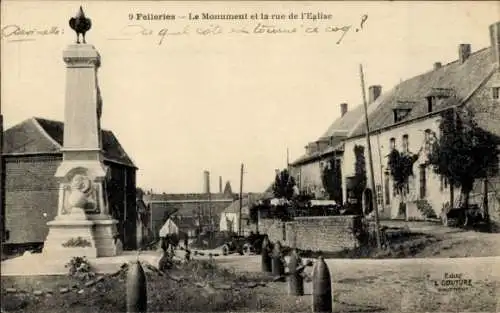 Ak Felleries Nord, Le Monument et la rue de l'Eglise