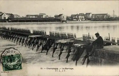 Ak Champagne sur Seine Seine et Marne, Wehr