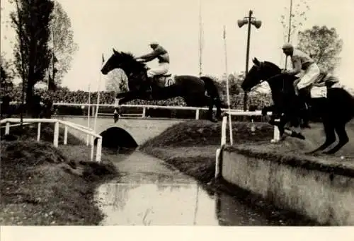 Ak Tschechien, Spartakiade 1955, Turnfest, Pferderennen, Hindernisrennen