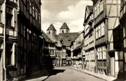 Ak Halberstadt am Harz, Taubenstraße, Fachwerkhäuser