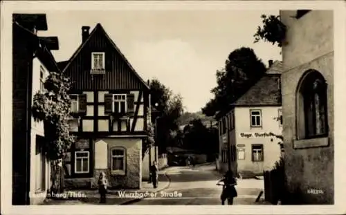 Ak Leutenberg in Thüringen, Wurzbacher Straße, Fachwerkhaus, Passanten, Bayerische Bierstube