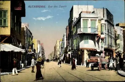 Ak Alexandria Ägypten, Rue des Soeurs, Straßenpartie, Passanten