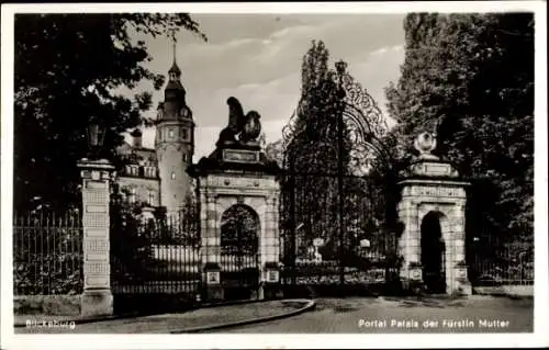 Ak Bückeburg im Kreis Schaumburg, Portal Palais der Fürstin Mutter