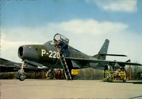 Ak Amerikanisches Militärflugzeug, Republic F-84F Thunderstreak