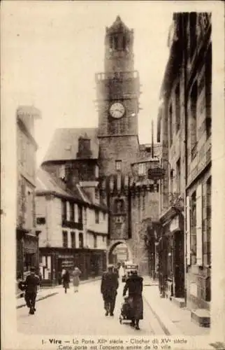 Ak Vire Calvados, Porte XIIIe siecle, Clocher du XVe siecle, ancienne entree de la ville