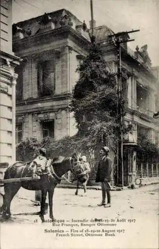 CPA Saloniki Thessaloniki Griechenland, Incendie des Aout 1917, Rue Franque, Banque Ottomane, cheval