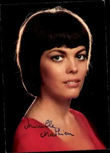 Ak Sängerin Mireille Mathieu, Autogramm, Portrait