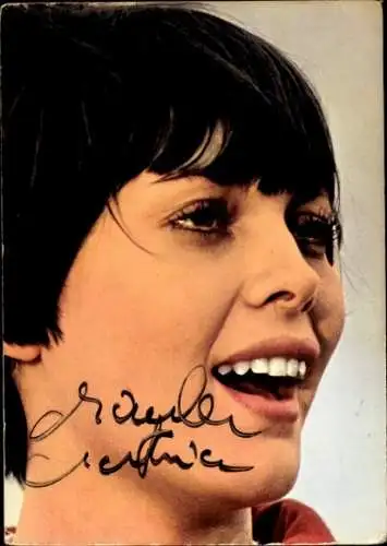 Ak Schauspielerin und Sängerin Mireille Mathieu, Portrait, Autogramm