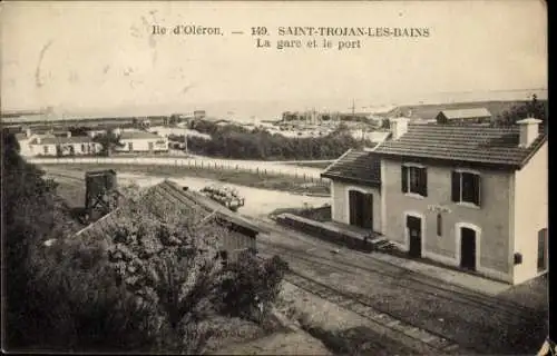 Ak Saint Trojan les Bains Île d'Oléron Charente Maritime, Bahnhof und Hafen