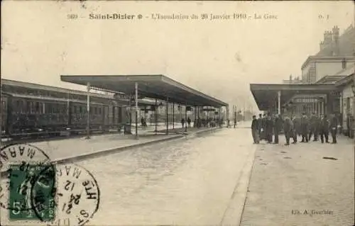 Ak Saint Dizier Haute Marne, Bahnhof, Überschwemmung 1910