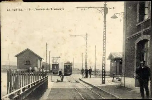 Ak Le Portel Pas de Calais, Ankunft der Straßenbahnen