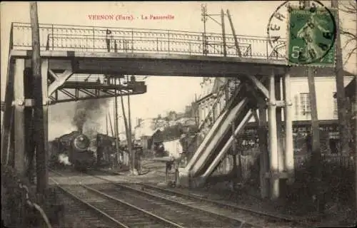 Ak Vernon Eure, La Passerelle