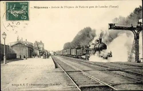 Ak Laroche Migennes-Yonne, Ankunft des Expresszuges von Paris zum Bahnhof