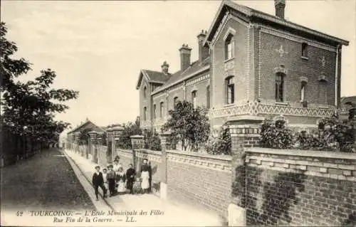 Ak La Madeleine Nord, l'Ecole Municipale des Filles, Rue Fin de la Guerre