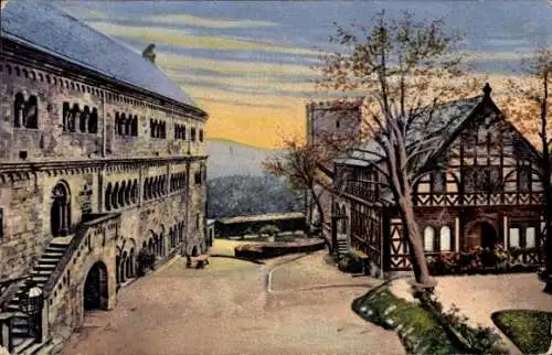 Ak Lutherstadt Eisenach in Thüringen, Wartburg, Burghof