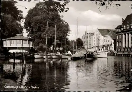 Ak Oldenburg im Großherzogtum Oldenburg, Hafen, Boote