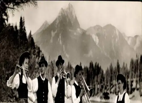 Ak Gruppe in Tracht, Portrait, Autogramm, Blasinstrumente, Berge