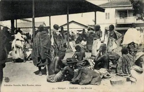 Ak Dakar Senegal, Au Marche, Leute auf dem Markt