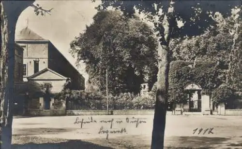 Foto Ak Charleville Frankreich, Straßenpartie, Haus