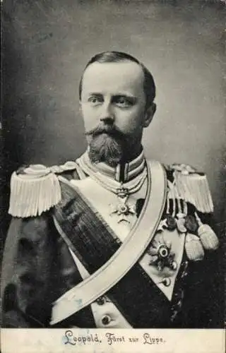 Ak Fürst Leopold zur Lippe, Portrait in Uniform, Orden