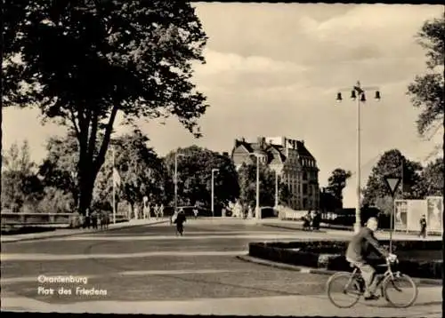 Ak Oranienburg in Brandenburg, Platz des Friedens