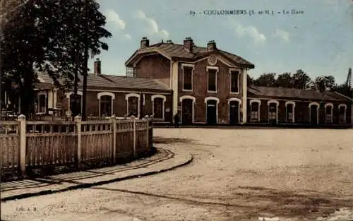 Ak Coulommiers Seine et Marne, Bahnhof