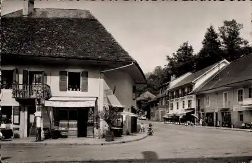 Ak Alby sur Cheran haute Savoie, Place du Pont-Neuf
