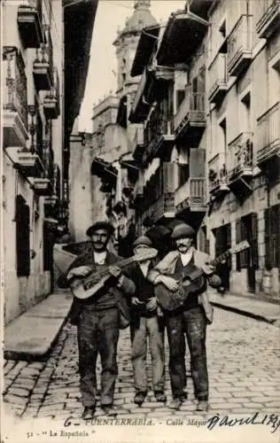 Ak Hondarribia Fuenterrabia Baskenland, Calle Mayor, Basken mit Instrumenten