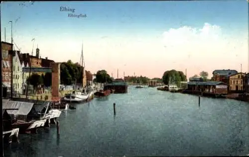 Ak Elbląg Elbing Ostpreußen, Elbingfluss, Boote vor Anker