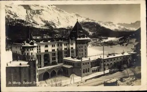 Ak Sankt Moritz Kanton Graubünden, Palace Hotel im Winter