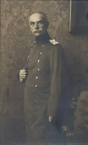 Foto Ak Herzog Bernhard von Sachsen-Meiningen, Portrait, Uniform