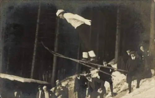 Foto Ak Schierke Wernigerode im Harz, Skispringer, Zuschauer