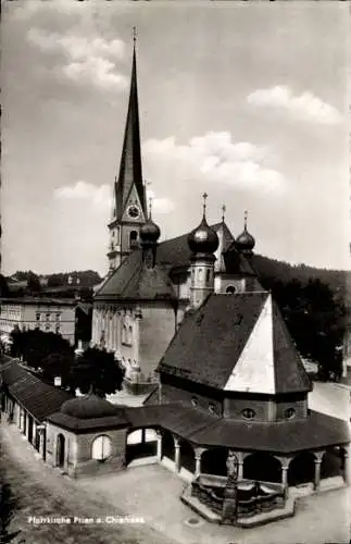 Ak Prien am Chiemsee in Oberbayern, Blick auf die Pfarrkirche