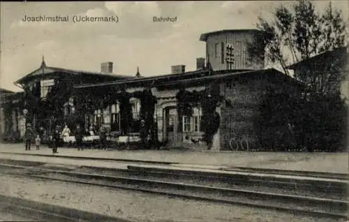 Ak Joachimsthal in der Uckermark, Bahnhof Gleisseite