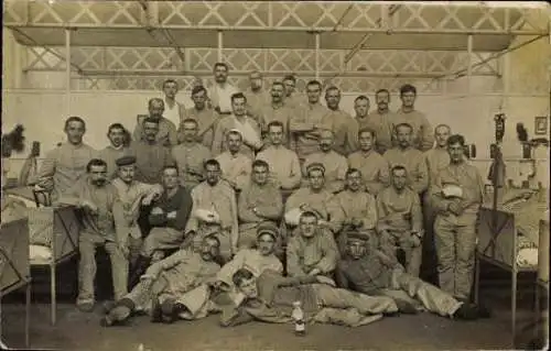 Set von 5 AK Foto Gruppenbild, Krankenschwestern und Ärzte, deutsche Soldaten, Kaiserreich