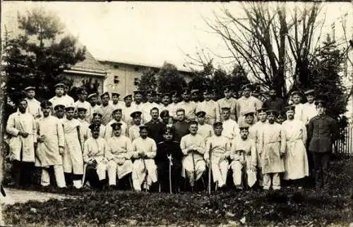 Set von 5 AK Foto Gruppenbild, Krankenschwestern und Ärzte, deutsche Soldaten, Kaiserreich