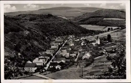 Ak Hagen Kreis Arnsberg im Sauerland, Gesamtansicht, Gasthof Biggemann