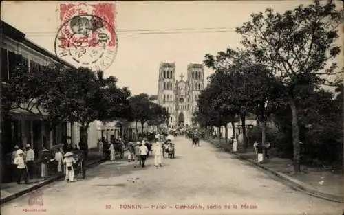 Ak Hanoi Tonkin Vietnam, Cathedrale, sortie de la Messe