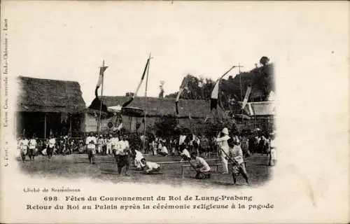 Ak Laos, Krönung des Königs von Luang Prabang, Rückkehr zum Palast