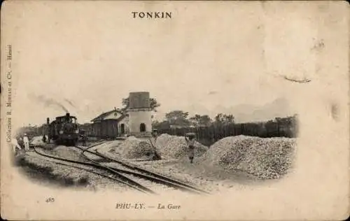 Ak Phu Ly Tonkin Vietnam, Bahnhof, Gleisseite