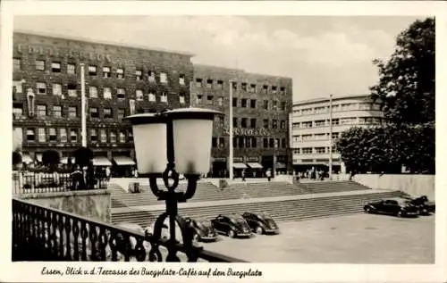 Ak Essen im Ruhrgebiet, Blick v. d. Terrasse des Burgplatz Cafés auf den Burgplatz