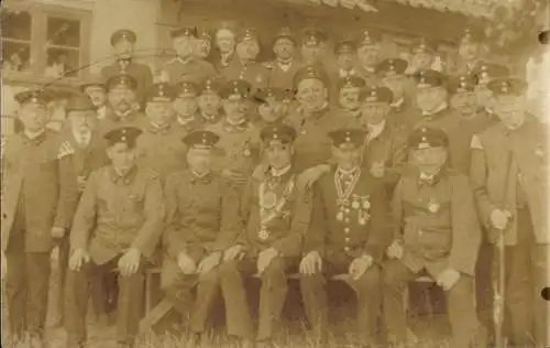 Foto Ak Hadmersleben Oschersleben an der Bode, Schützenverein, Gruppenaufnahme