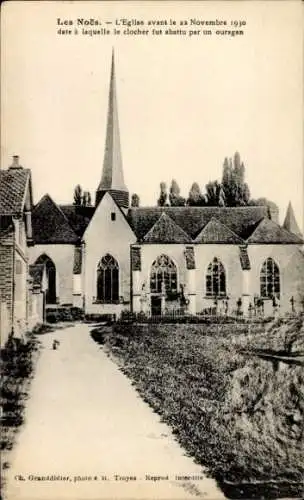 Ak Les Noës Loire, L'Eglise avant le 22 Novembre 1930