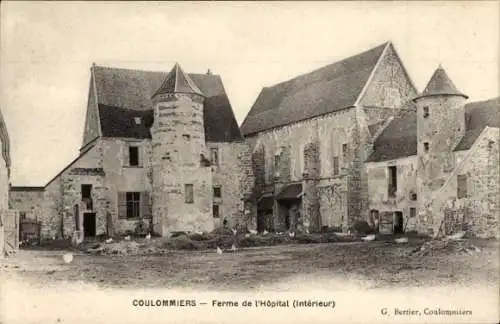 Ak Coulommiers Seine et Marne, Ferme de l'Hopital, Interieur