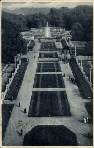 Ak Dresden, Jubiläums-Gartenbau-Ausstellung 1926, Blick vom Grünen Dom nach dem Rosenhof